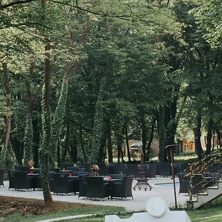 Arsenal Park Transilvania Village de vacances Orăştie